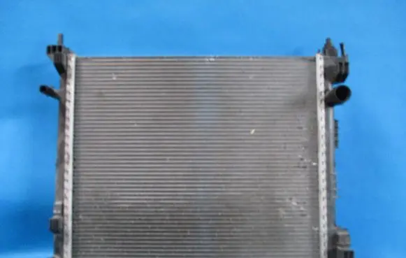 Nissan Leaf I (ZE0) Coolant radiator 21410-JX51A