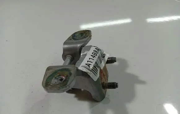 Mercedes-Benz ML W163 Rear door lower hinge