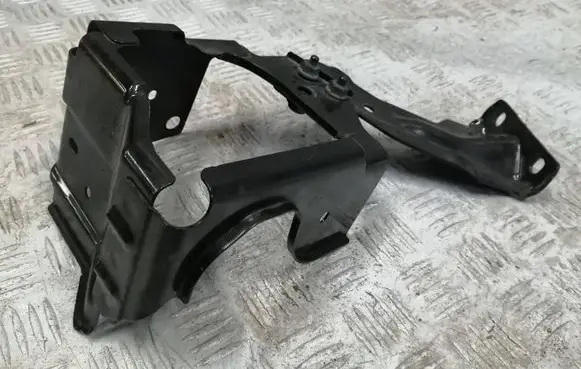 Nissan Qashqai Fuel filter bracket/mount holder 