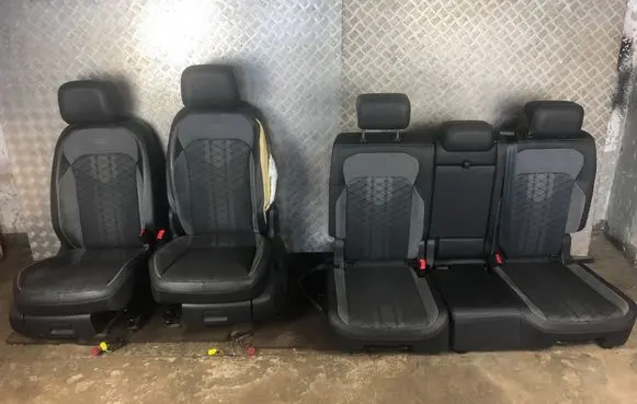 Volkswagen Tiguan Seat set 5NA963557D 5NA963555B 5QF881105J