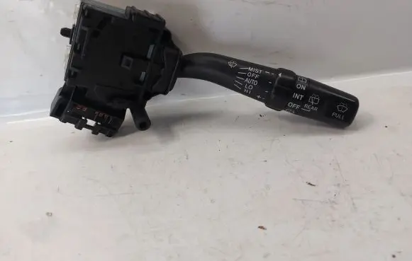Toyota Avensis T250 Wiper control stalk 8465205170 173821