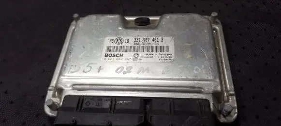 Volkswagen PASSAT B5.5 Engine control unit/module 3b1907401b 0281010447