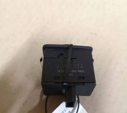 BMW 3 E46 Electric window control switch 6902174