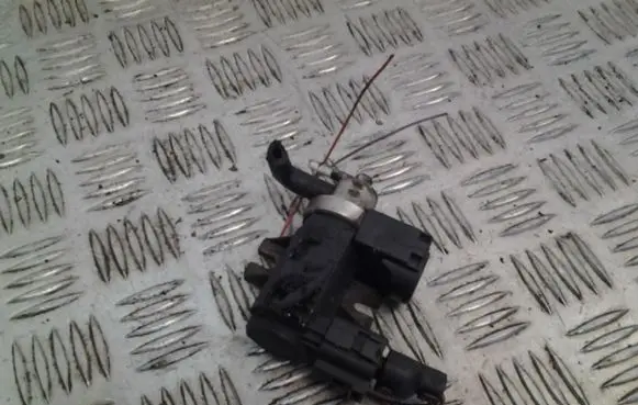 Audi A6 S6 C6 4F Turbo solenoid valve 8E0906627C
