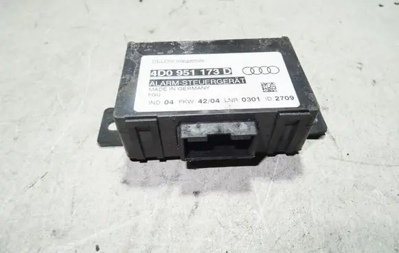 Audi A6 S6 C5 4B Alarm control unit/module 4D0951173D