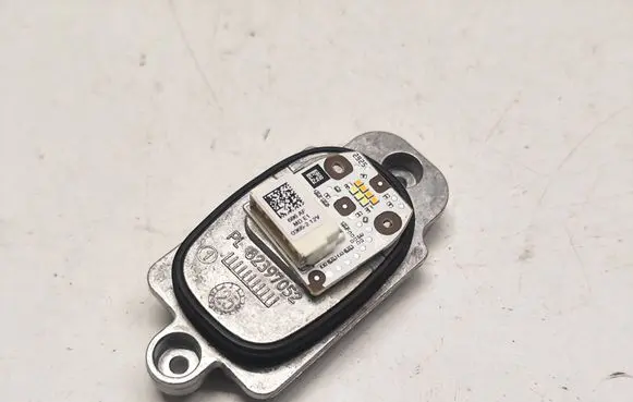 Skoda Octavia Mk4 LED ballast control module 82397052