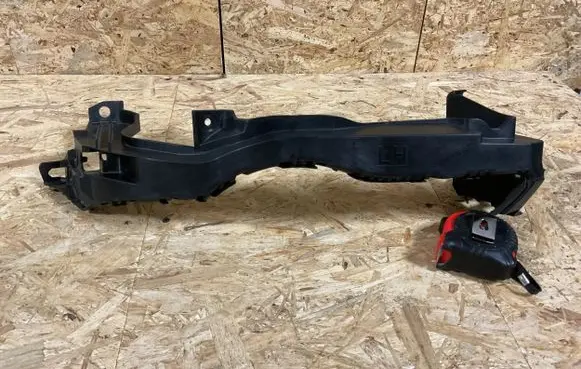 Subaru Legacy Front bumper mounting bracket 
