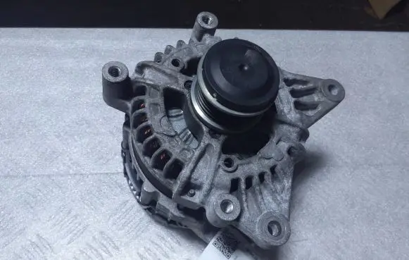 Mercedes-Benz A W177 Generator/alternator A0009062809
