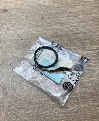 Volkswagen Tiguan Thermostat housing 03C121666