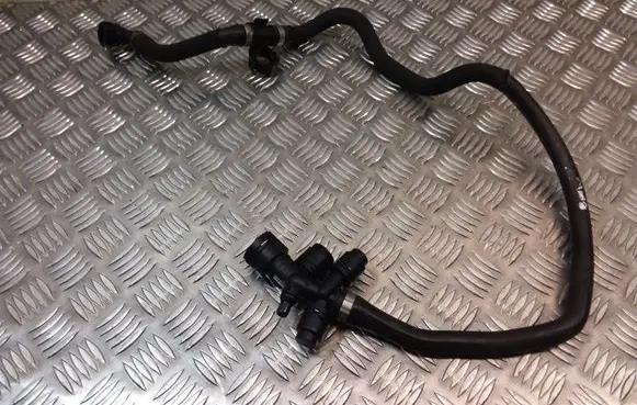BMW X6 F16 Engine coolant pipe/hose 851422006 8513834