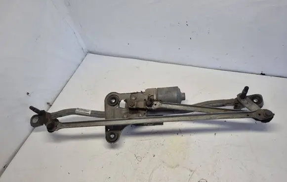 Volvo S80 Front wiper linkage and motor 30796358