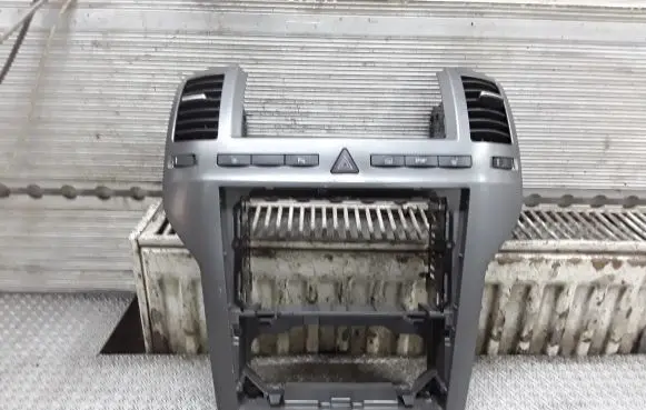 Opel Zafira B Dash center air vent grill 13145031