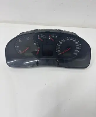 Speedometer (instrument cluster)