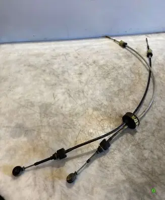 Gear shift cable linkage