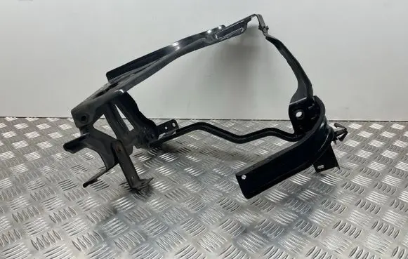 Mercedes-Benz E C207 W207 Headlight/headlamp mounting bracket A2076200785 A2076201900 A2076200372