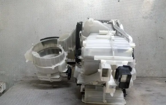 Fiat Punto Evo Interior heater climate box assembly 00518961320