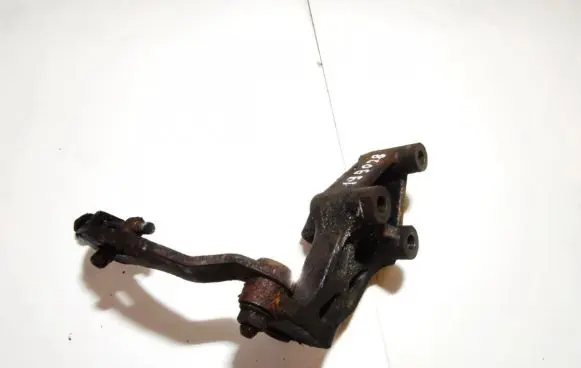 Mazda 323 Engine mounting bracket