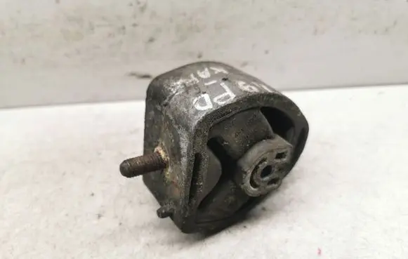 Audi A4 S4 B5 8D Gearbox mount 8D0399151H