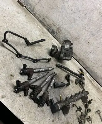 Opel Zafira C Fuel injection system set 0445876020 55488616 55578285