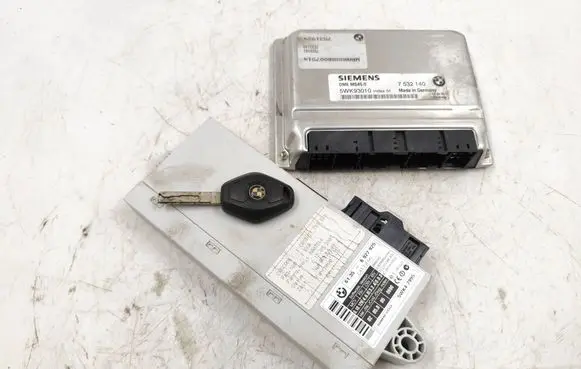 BMW 5 E60 E61 Engine ECU kit and lock set 7531924 7532140 61356927925