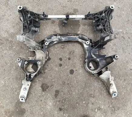 BMW 5 F10 F11 Front subframe 6793017 679321 439142450