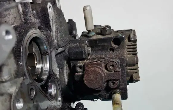 Renault Espace IV Fuel injection high pressure pump H8200690744 IMPRK1378850