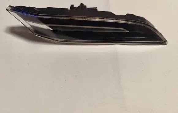 Porsche 911 992 Front fender indicator light 992953042C 99295302 3202001552