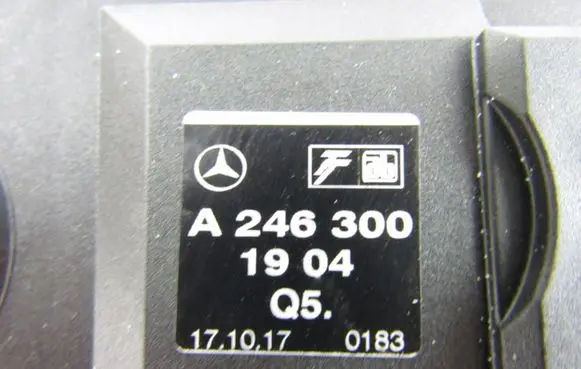 Accelerator throttle pedal