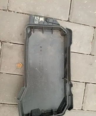 Mercedes-Benz C W204 Fuse box cover 2045400082