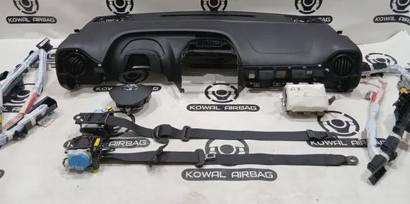 Toyota Aygo AB40 Airbag set with panel 553010H030 200290072 200290197