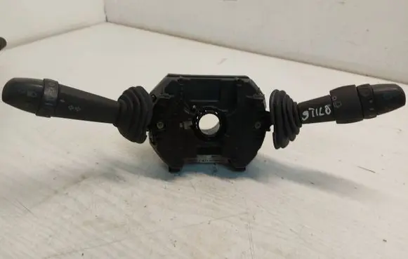 Fiat Stilo Wiper turn signal indicator stalk/switch 07352969540 00321 47143