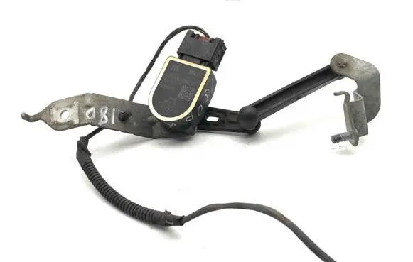 BMW 4 F32 F33 Front height sensor lever 37146860843 37146783046