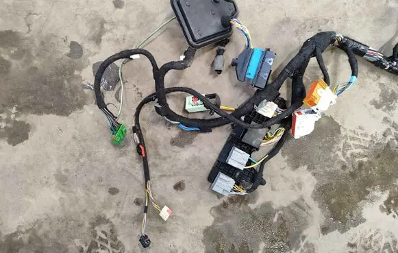 Jaguar XE Engine installation wiring loom T4N34656