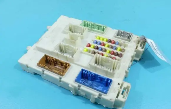 Ford Focus Central body control module EM5T-14014-JDB IMPRK1276729