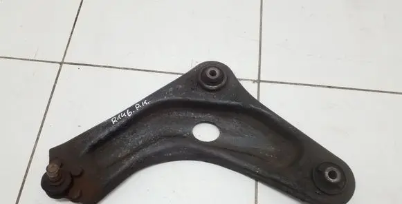 Peugeot 207 Front lower control arm/wishbone