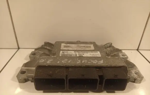 Ford Focus Engine control unit/module ECU BV6112A650CNB 8V6112A550CNC S180127022