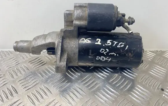 Audi A6 S6 C5 4B Starter motor 059911023H 0001109021