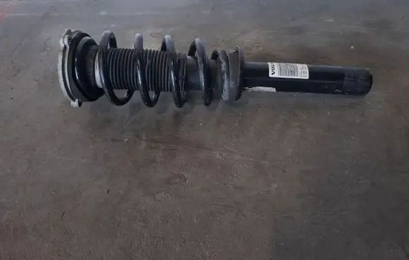 Volvo S90, V90 Front shock absorber with coil spring 31658915 31451270
