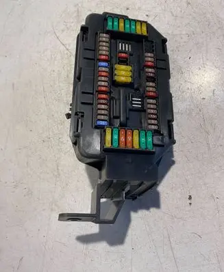 BMW X5 F15 Fuse module 9360371 S000006Z661