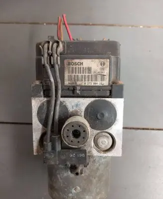 Volkswagen PASSAT B5 ABS Pump 0273004281 962025
