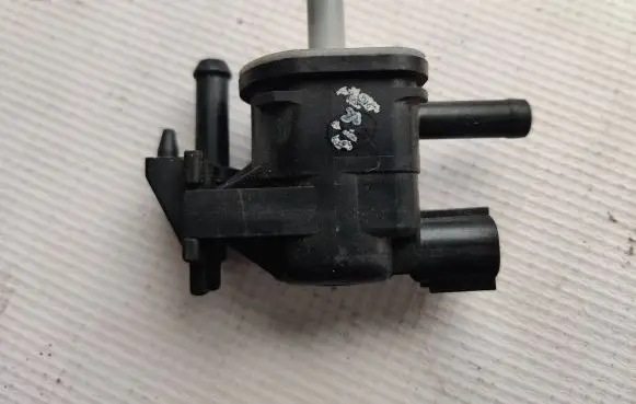 Toyota Avensis T250 Turbo solenoid valve 9091012276
