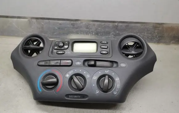 Toyota Yaris Climate control unit 8611052022B0 CNTS0820AB 758268701D