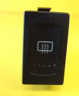 Volkswagen PASSAT B5 Windscreen/window heater switch 3B0959621C