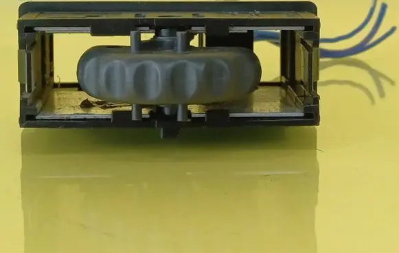 Headlight level height control switch