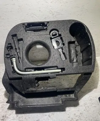 Audi A6 Allroad C7 Tool set 4G0012109D