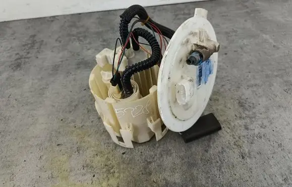 Opel Zafira B In-tank fuel pump 13129982