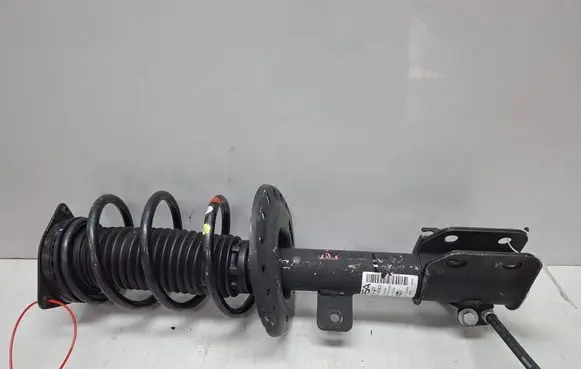 Peugeot 208 II Front shock absorber/damper S27612554 9831168380