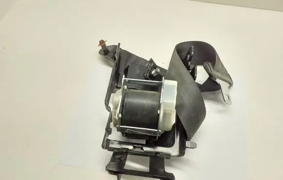 KIA Ceed Rear seatbelt 89810201h000 0041210157 898201H00EQ