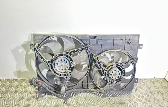 Volkswagen New Beetle Radiator cooling fan shroud 1C0121207