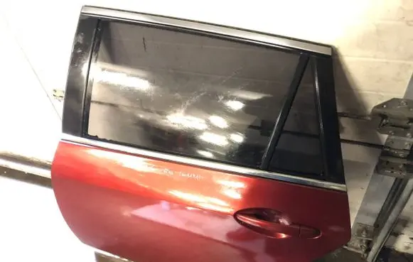 Mazda 6 Rear door